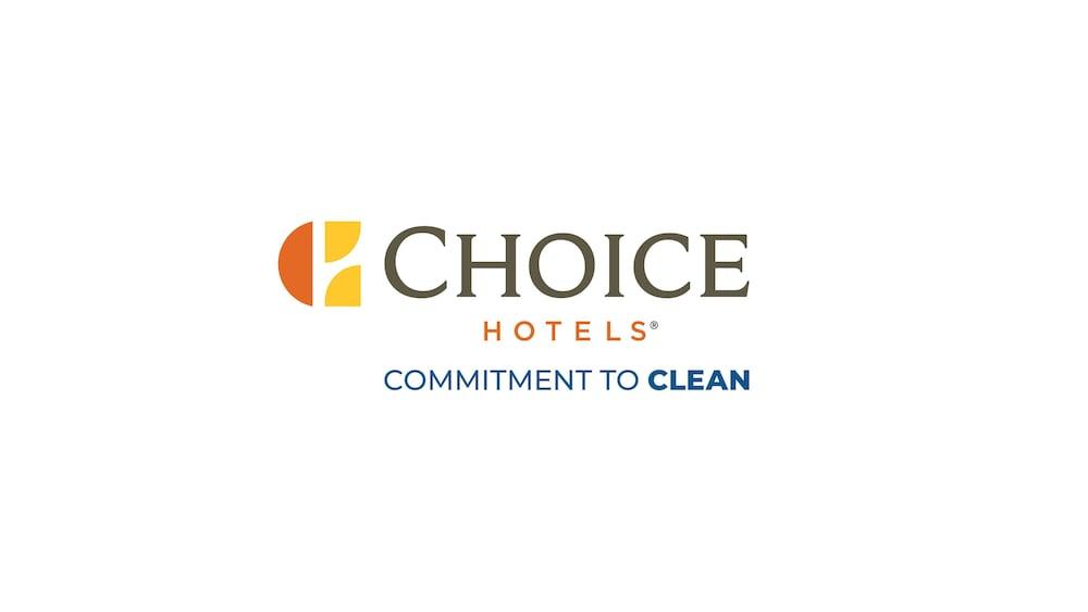 Quality Inn & Suites Pearl-Jackson Bagian luar foto