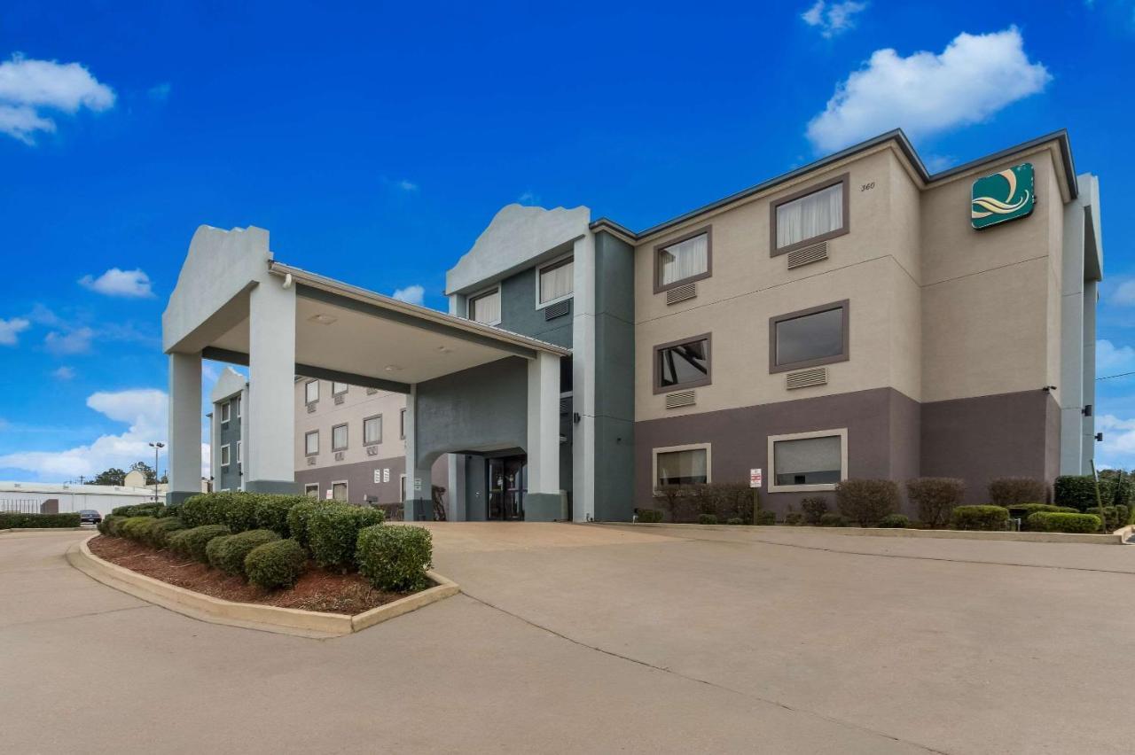 Quality Inn & Suites Pearl-Jackson Bagian luar foto