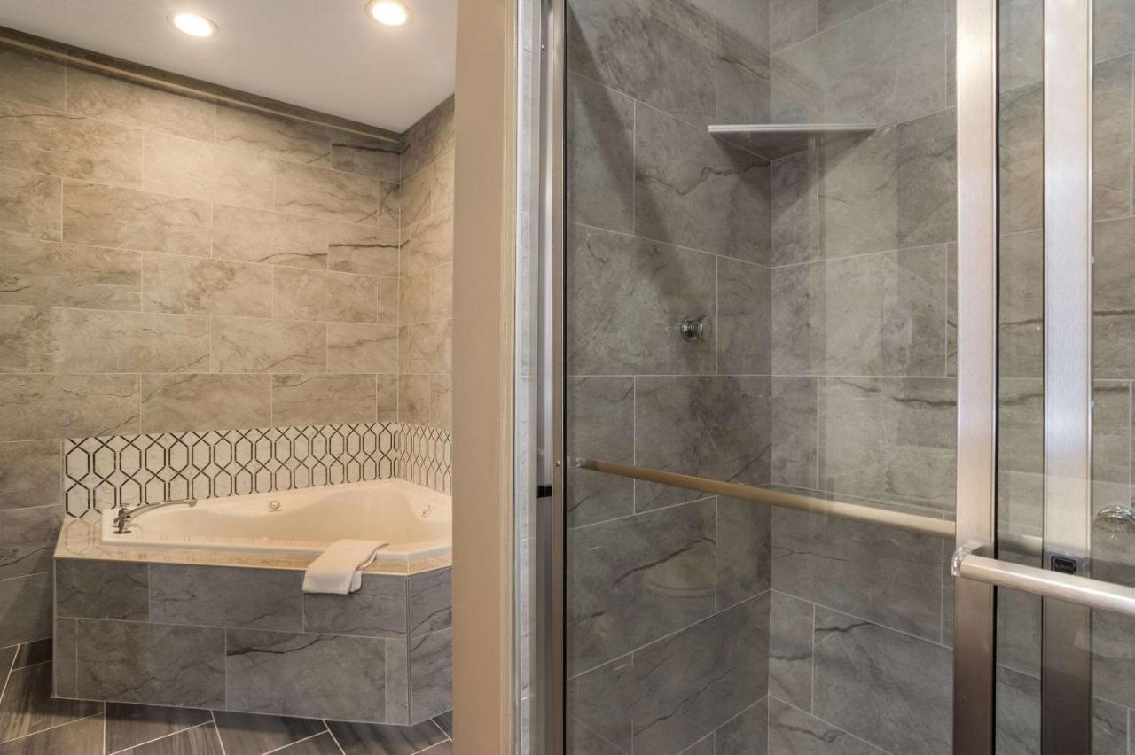 Quality Inn & Suites Pearl-Jackson Bagian luar foto